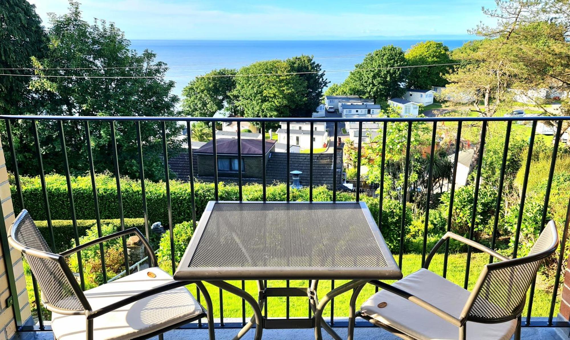 Newberry Wood Guesthouse Ilfracombe Oda fotoğraf